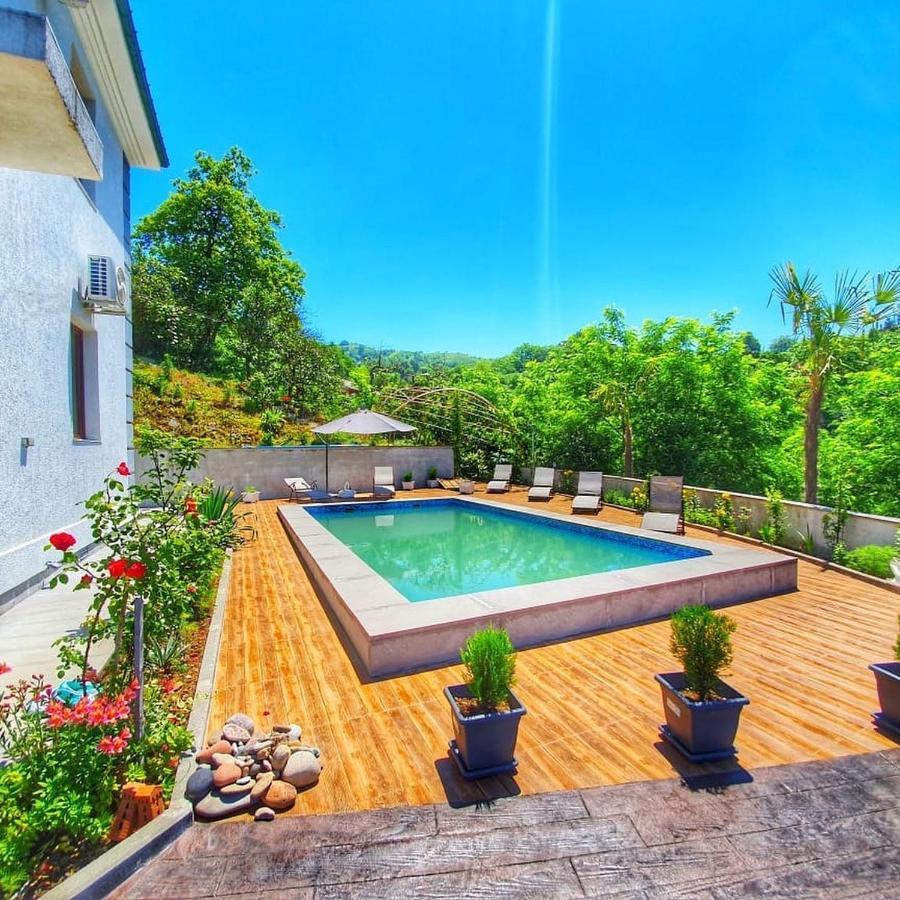 Guest House Botanical Paradise ชูวาเนคอนต์สกี ภายนอก รูปภาพ