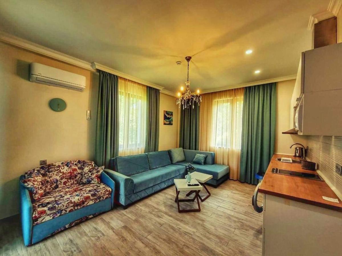 Guest House Botanical Paradise ชูวาเนคอนต์สกี ภายนอก รูปภาพ