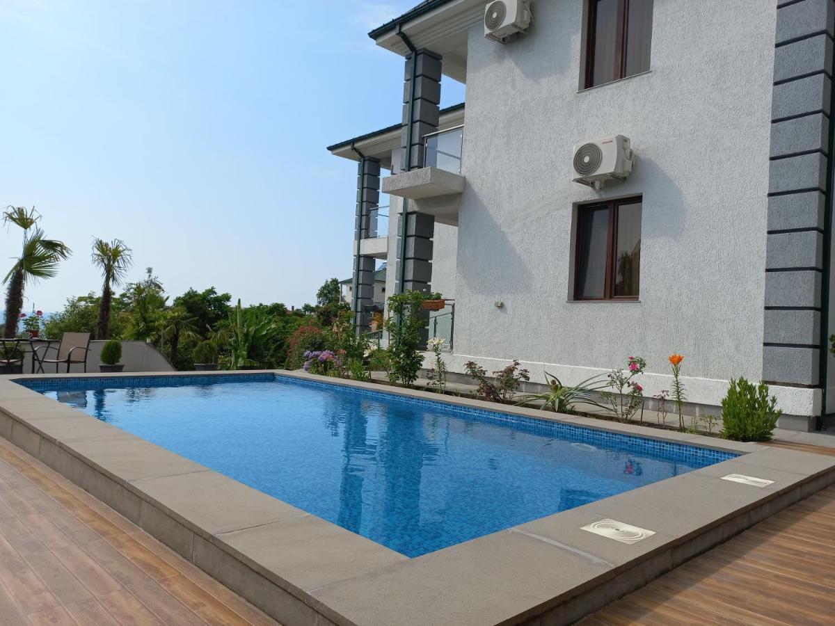 Guest House Botanical Paradise ชูวาเนคอนต์สกี ภายนอก รูปภาพ