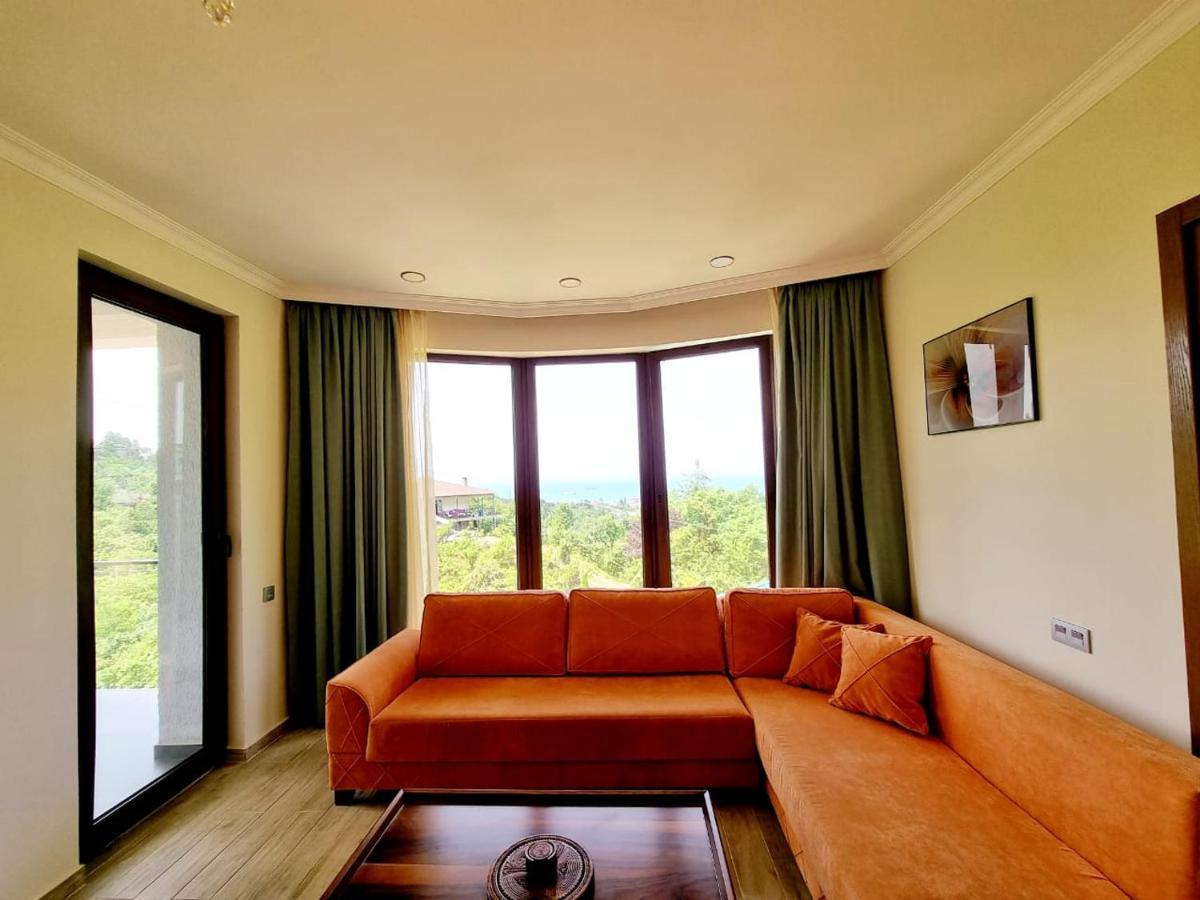Guest House Botanical Paradise ชูวาเนคอนต์สกี ภายนอก รูปภาพ