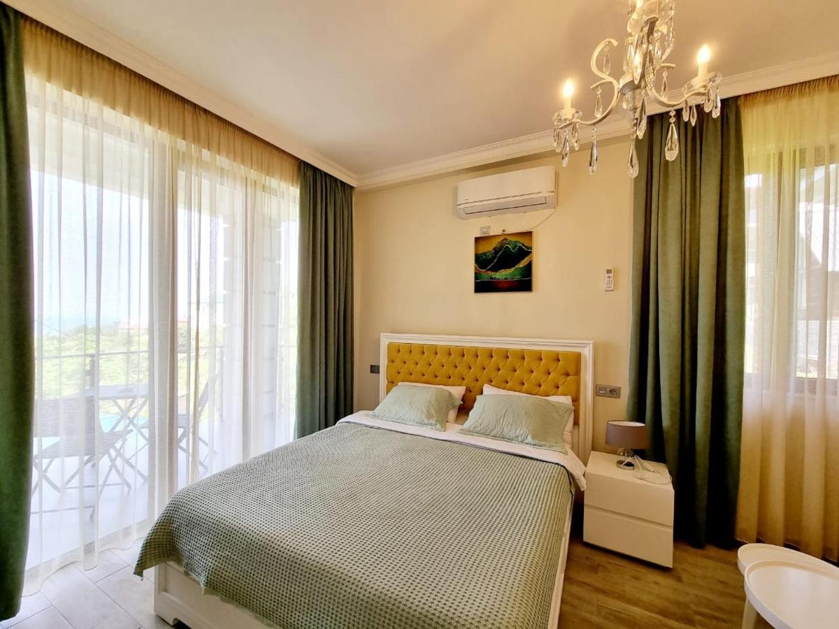 Guest House Botanical Paradise ชูวาเนคอนต์สกี ภายนอก รูปภาพ