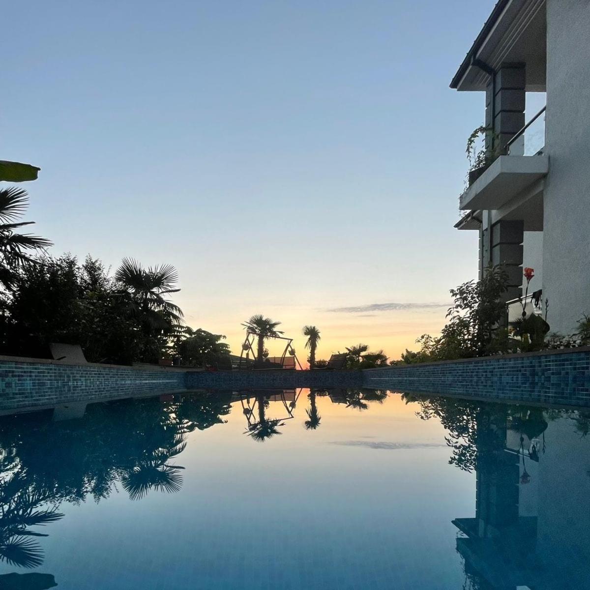 Guest House Botanical Paradise ชูวาเนคอนต์สกี ภายนอก รูปภาพ