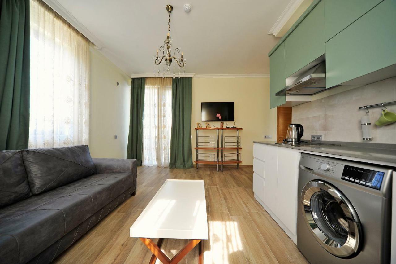 Guest House Botanical Paradise ชูวาเนคอนต์สกี ภายนอก รูปภาพ